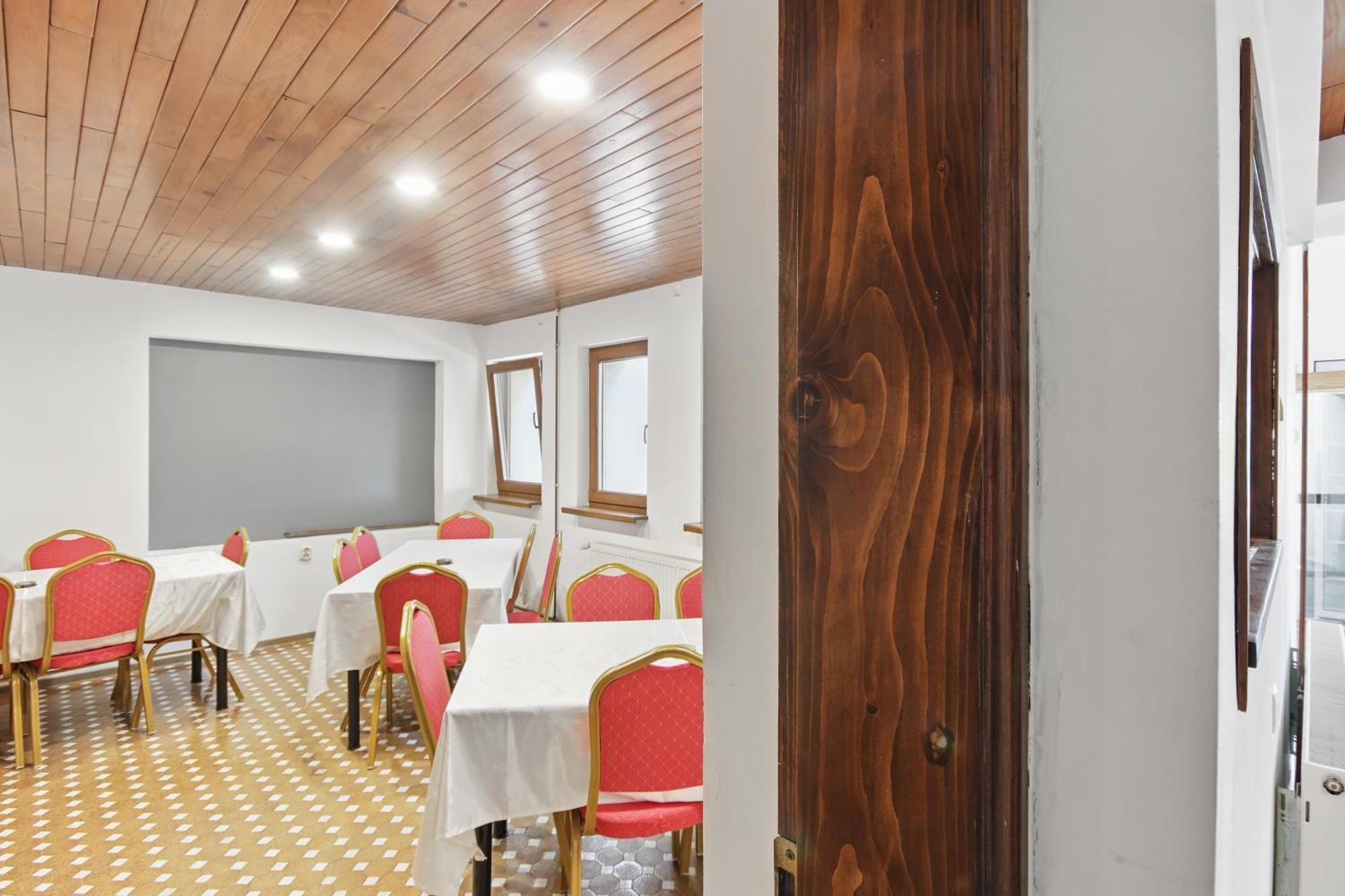 Отель Casa Galand Parscov Экстерьер фото
